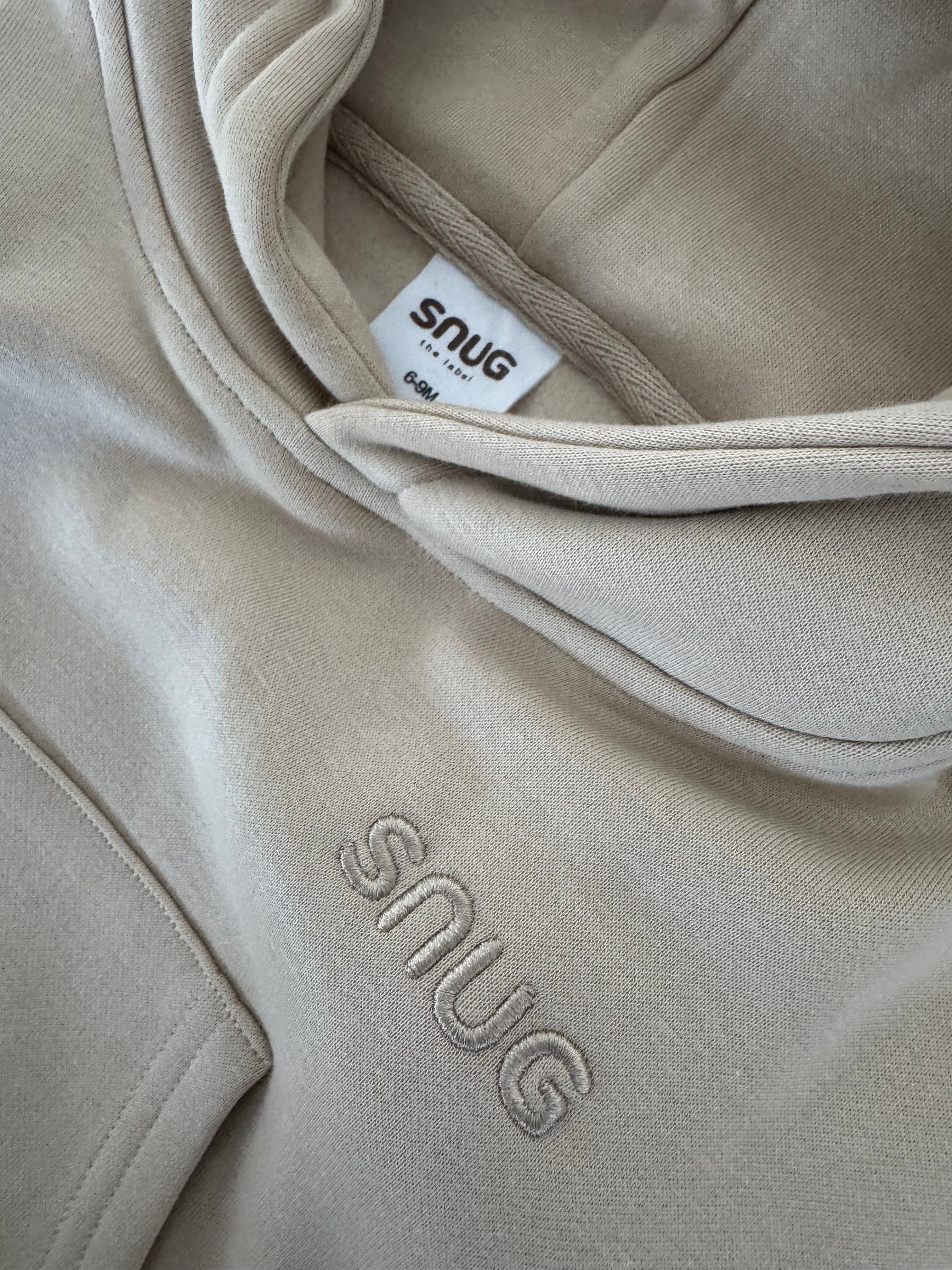 SNUG Essentials - Hoodie